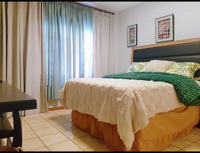 2 BEDROOM SECTIONAL TITLE FOR SALE IN SCOTTBURGH CENTRAL